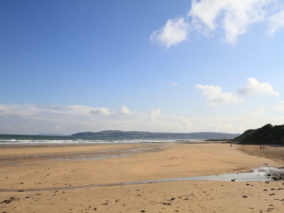 Bay View - Benllech Villa Exterior photo